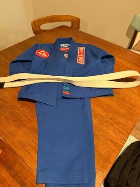 Gracie Barra Blue Kids Brazilian Jiu-Jitsu Gi with White Belt Y3
